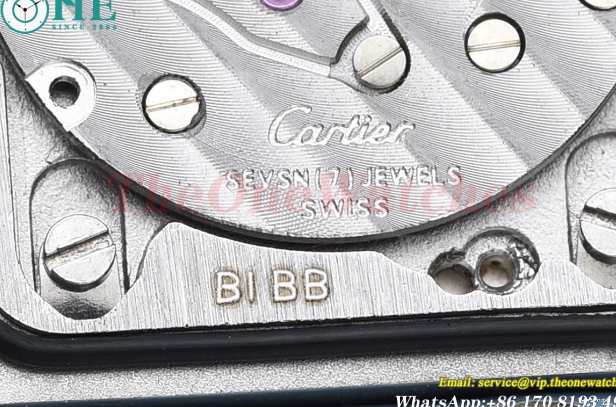 Quartz Leather White Strap LE Blue dial SS Small On Tank K11F Must 0330